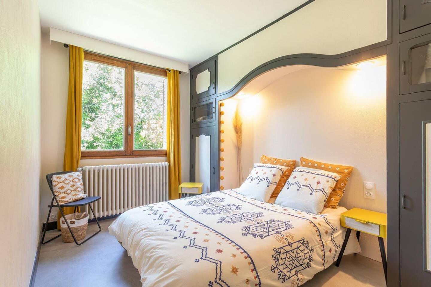 Les Cantinieres - Bourgoin Jallieu - Jardin Prive Ruy-Montceau Экстерьер фото
